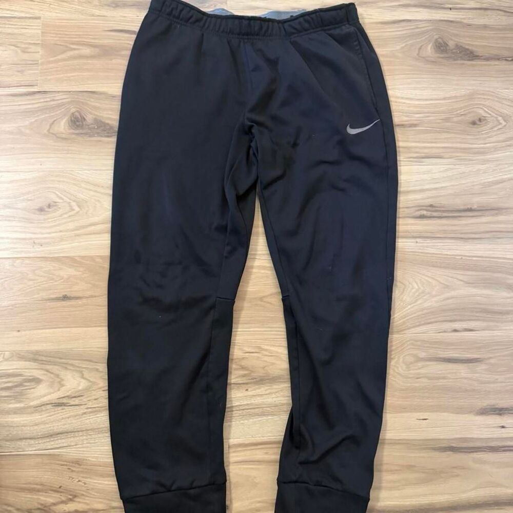 Nike black joggers therma fit athletic embroidered Size Large